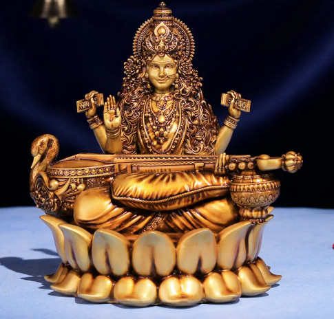 god statue Profile Picture